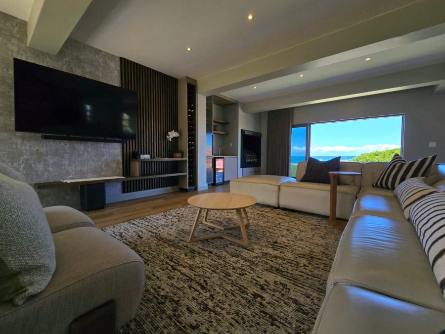 4 Bedroom Property for Sale in Outeniqua Strand Western Cape